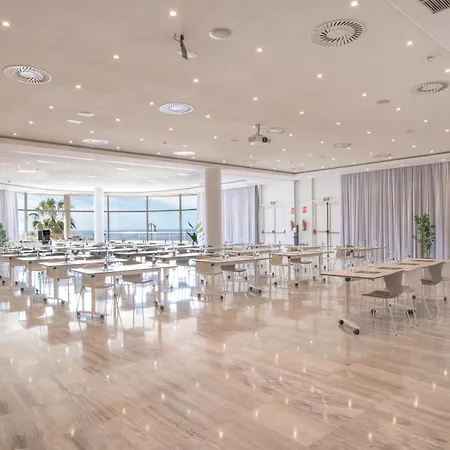 Hotel Landmar Playa La Arena 4*